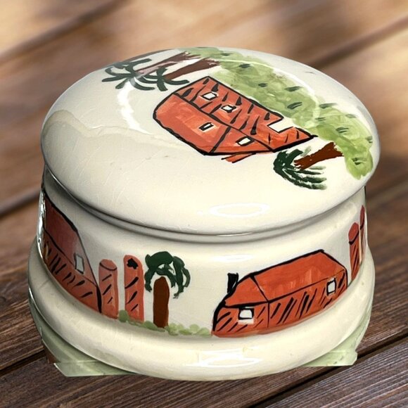Reward Hand-Painted Ceramic Farmhouse Scene Round Lidded Trinket Box - Picture 3 of 13